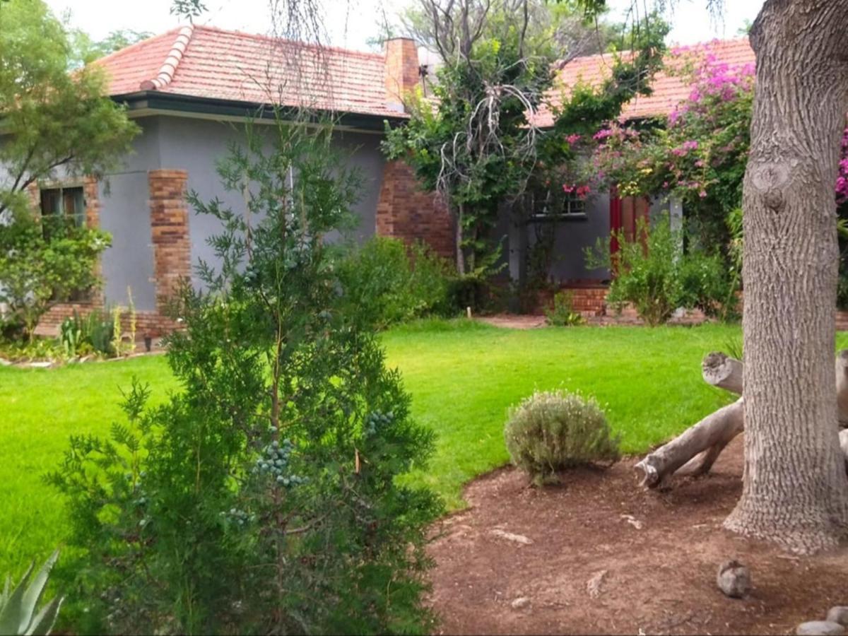 Royal Karoo Cottage Unit 1 Beaufort West Bagian luar foto