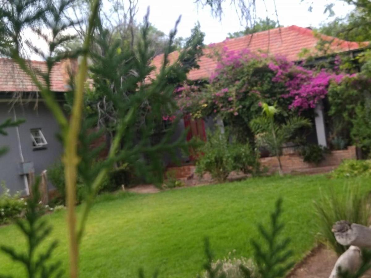 Royal Karoo Cottage Unit 1 Beaufort West Bagian luar foto