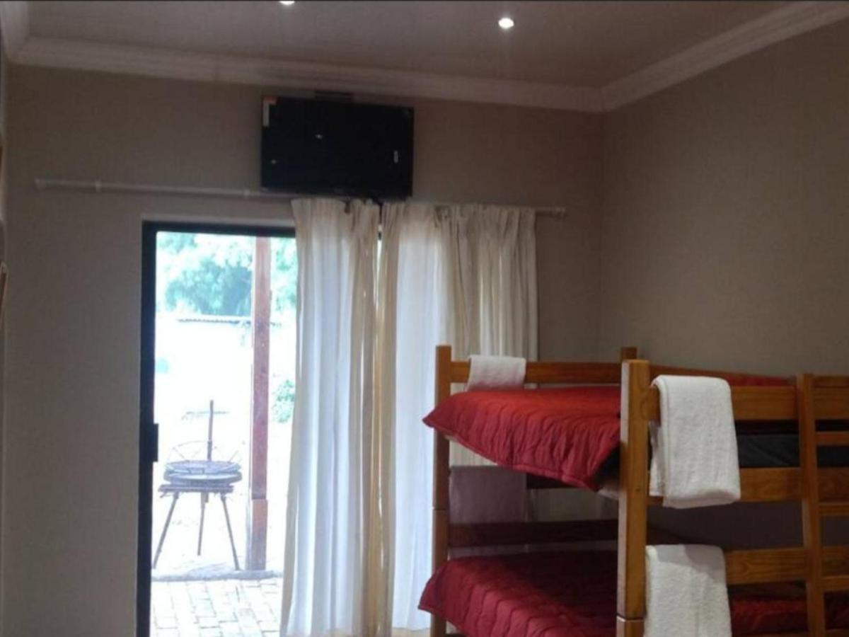 Royal Karoo Cottage Unit 1 Beaufort West Bagian luar foto
